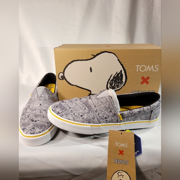 Toms Shoes Mens Limited Edition Toms X Peanuts Snoopy Shoes Size Poshmark